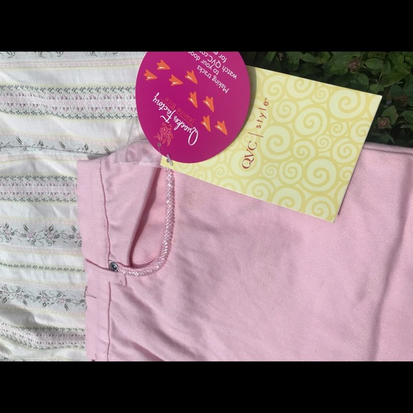 Quacker Factory Jacket&Crop pants set - Picture 3 of 6